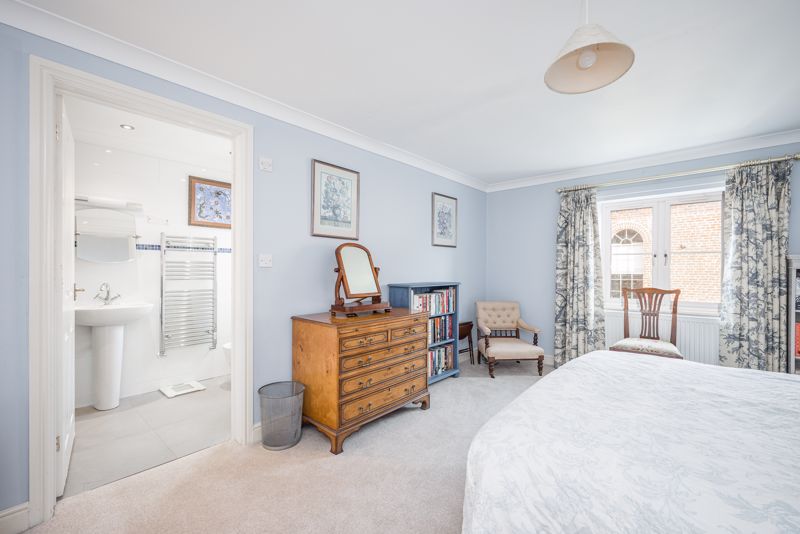 Bedroom- click for photo gallery